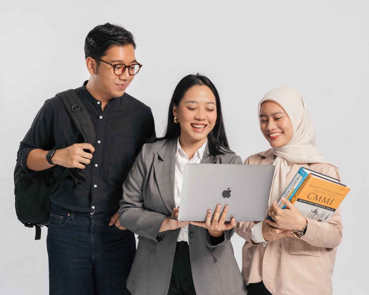 Program Studi Manajemen Bisnis UAG